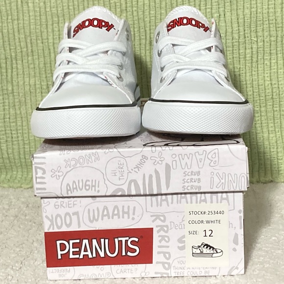 Peanuts Snoopy Kids White/Red Low Canvas Lace Up Sneaker Shoes NIB Sizes US 12 - Picture 11 of 12